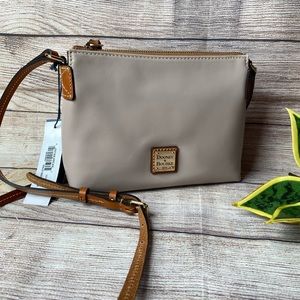 NWT Dooney & Bourke Oyna Crossbody